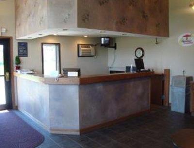 фото отеля Nichols Inn & Suites Winona