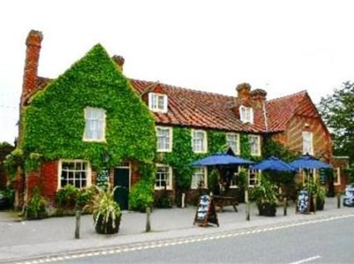 фото отеля Rose & Crown Inn Brockenhurst
