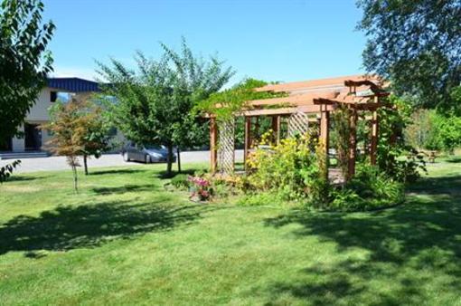 фото отеля Canadas Best Value Inn Kelowna