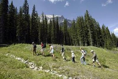 фото отеля Moraine Lake Lodge