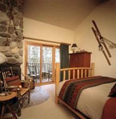 фото отеля Moraine Lake Lodge