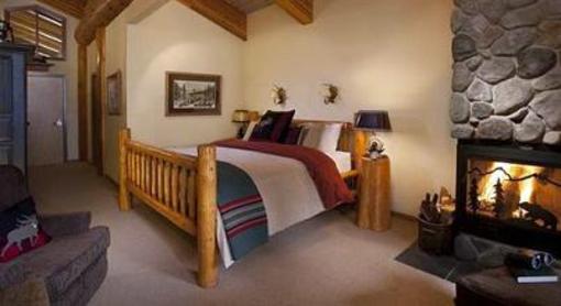 фото отеля Moraine Lake Lodge
