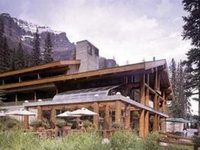 Moraine Lake Lodge