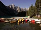 фото отеля Moraine Lake Lodge