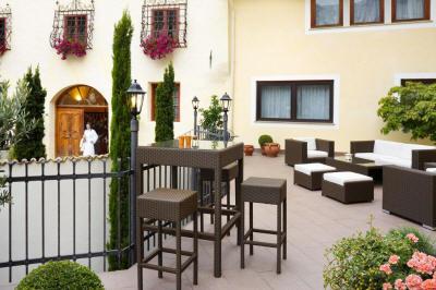 фото отеля Hotel Matillhof Latsch
