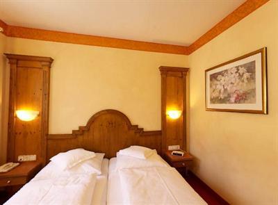 фото отеля Hotel Matillhof Latsch