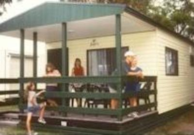 фото отеля Echo Beach Tourist Park Accommodation Lakes Entrance