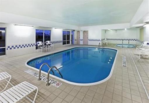 фото отеля Fairfield Inn Victoria