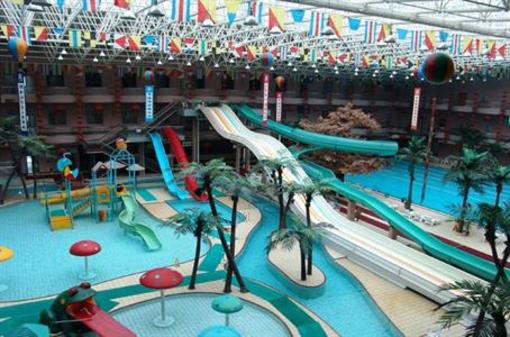 фото отеля Dalian Aerbin Jinshan Hotel Water Park