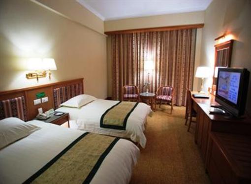 фото отеля Dalian Aerbin Jinshan Hotel Water Park