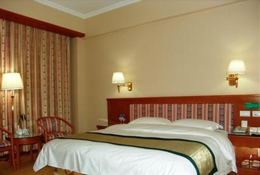 фото отеля Dalian Aerbin Jinshan Hotel Water Park