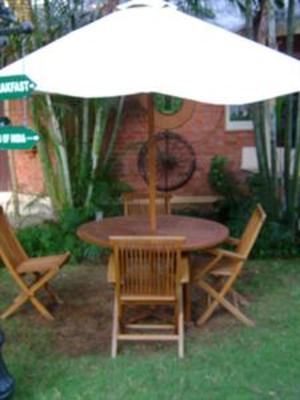 фото отеля Cricketers Inn