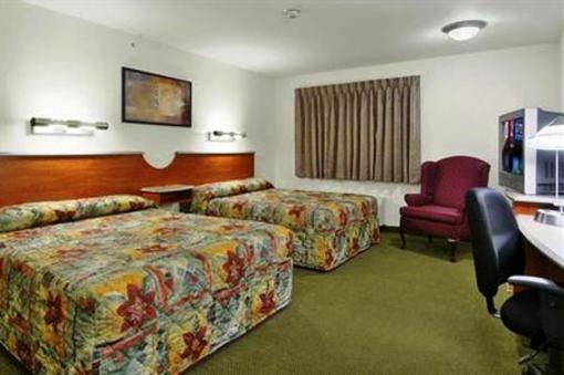 фото отеля Red Roof Inn Queensbury