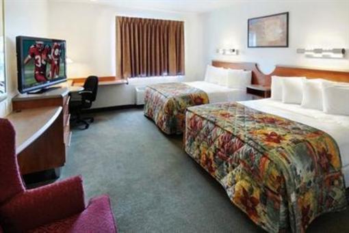 фото отеля Red Roof Inn Queensbury