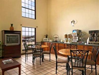 фото отеля Super 8 Morrilton