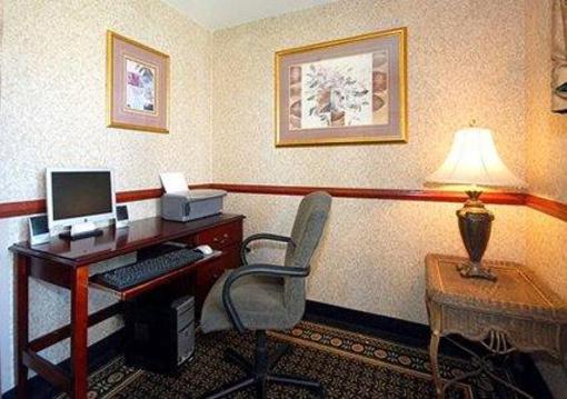 фото отеля Comfort Suites Grandville