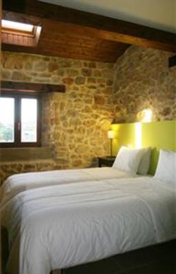 фото отеля Apartamentos Playa Galizano Ribamontán al Mar