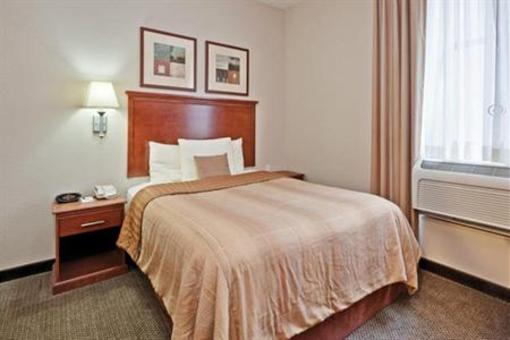 фото отеля Candlewood Suites Terre Haute