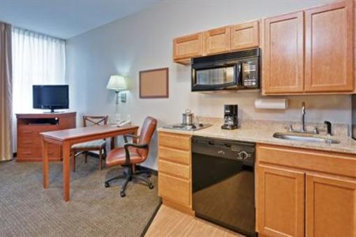фото отеля Candlewood Suites Terre Haute
