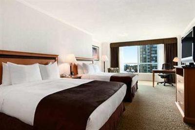 фото отеля Hilton Vancouver Metrotown