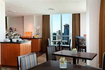 фото отеля Hilton Vancouver Metrotown