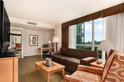 фото отеля Hilton Vancouver Metrotown