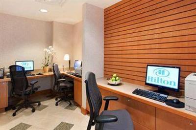 фото отеля Hilton Vancouver Metrotown