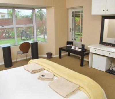 фото отеля Aubergine Guest House