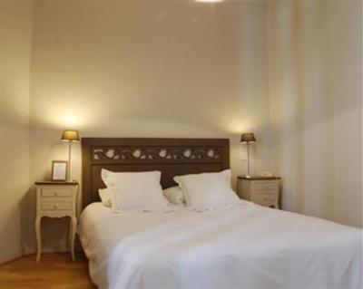 фото отеля Hotel de L'Amphitheatre Nimes