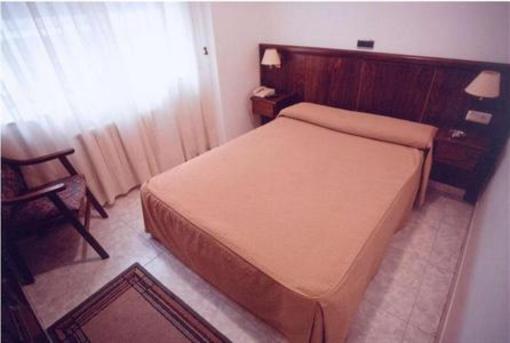 фото отеля Hostal Linar