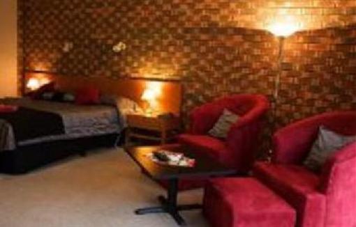 фото отеля Horsham Mid City Court Motel