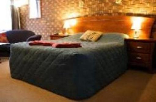 фото отеля Horsham Mid City Court Motel