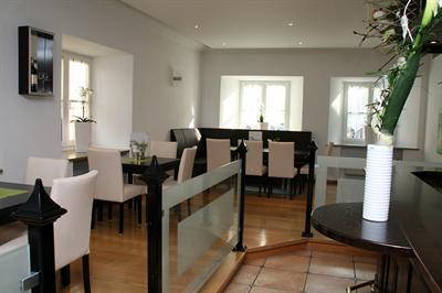 фото отеля Landhotel Weisser Hahn Wemding