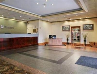 фото отеля Ramada Inn at Bradley International Airport