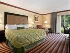 фото отеля Ramada Inn at Bradley International Airport