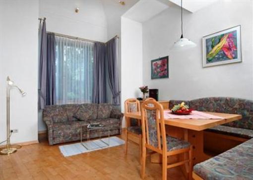фото отеля Erlebnis Hotel Appartements Latschach