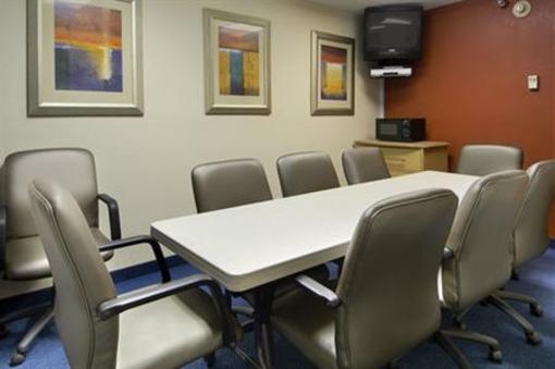 фото отеля Red Roof Inn Albany Airport