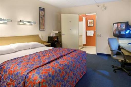 фото отеля Red Roof Inn Albany Airport