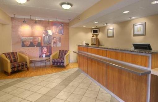 фото отеля Red Roof Inn Albany Airport