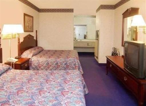 фото отеля Econo Lodge Inn & Suites Tuscaloosa