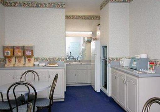 фото отеля Econo Lodge Inn & Suites Tuscaloosa