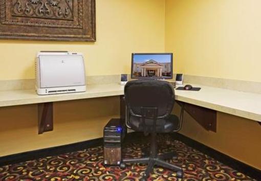 фото отеля Holiday Inn Express Hotel & Suites Midland (Texas)