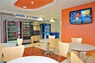 фото отеля Motel 6 Kingston (Ontario)