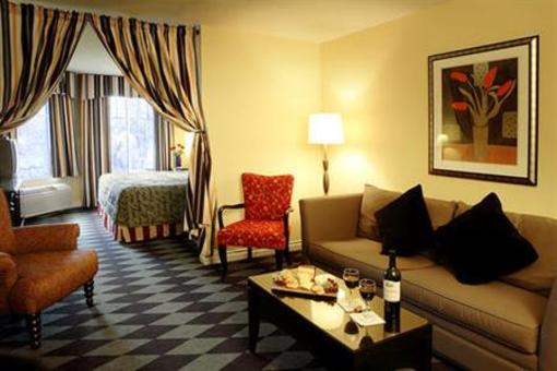 фото отеля Plaza Inn & Suites at Ashland Creek