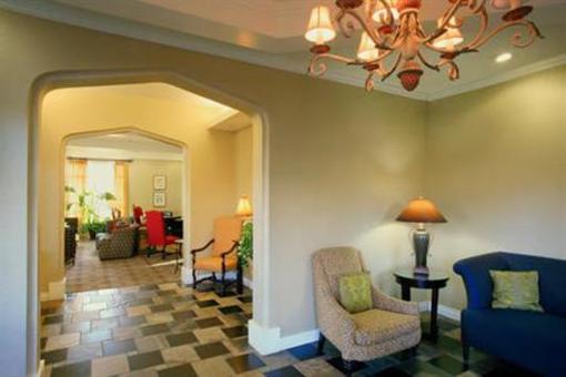 фото отеля Plaza Inn & Suites at Ashland Creek