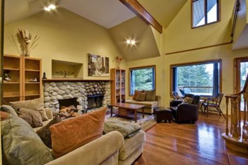 фото отеля Whistler Home & Chalet Rentals