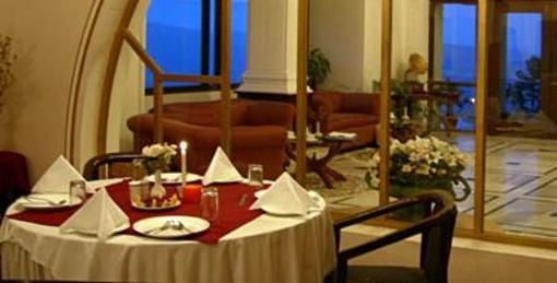 фото отеля Whistling Pines Resort