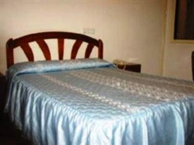 фото отеля Hostal Lamalonga Madrid