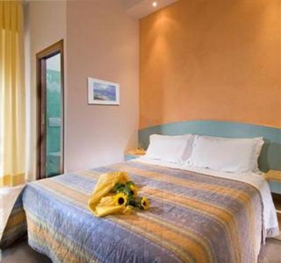 фото отеля Hotel De La Ville Rimini