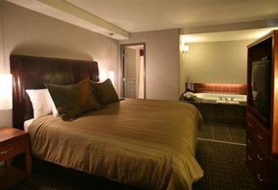 фото отеля Sandman Hotel & Suites Calgary West